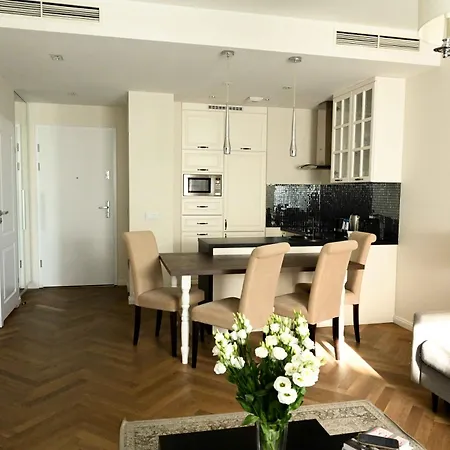 アパートホテル Lumina Ovo ヴロツワフ