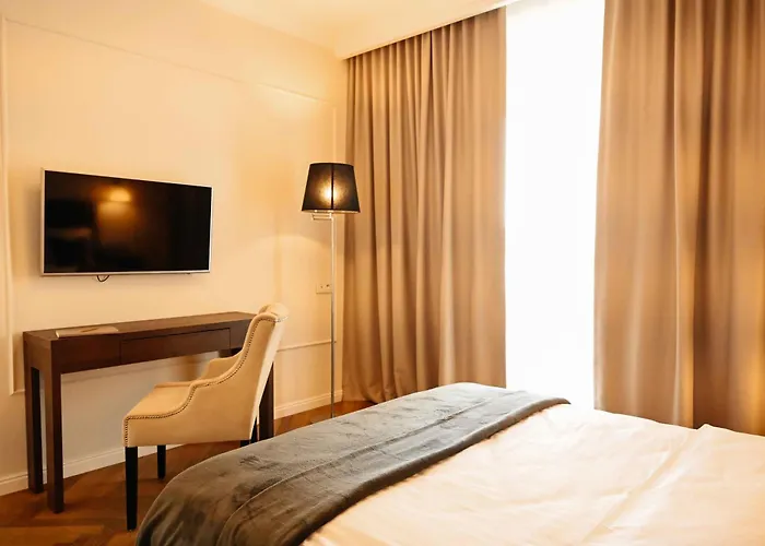 アパートホテル Lumina Ovo